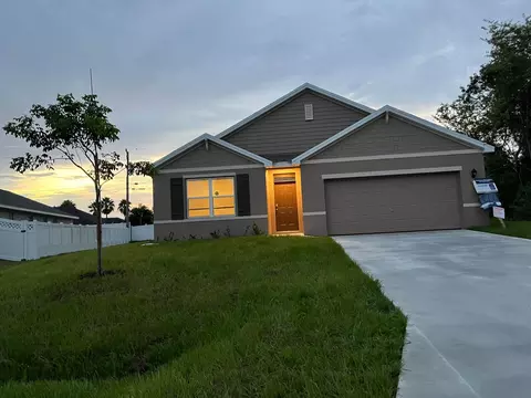 1982 SW Guernsey St, Port Saint Lucie, FL 34987