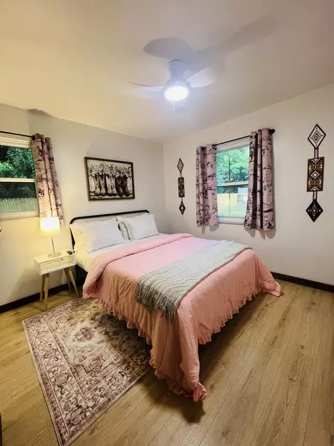 Bedroom - 9706 Sandy Rd, Jupiter, FL 33478 photo 2 of 4