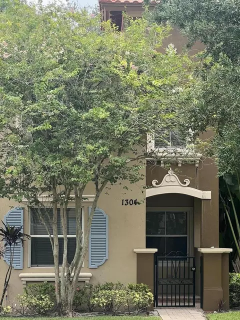 2920 Hidden Hills Rd #1304, West Palm Beach, FL 33411