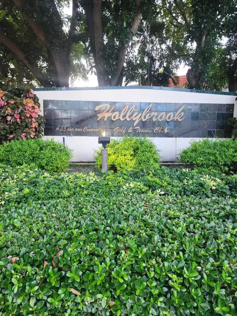 811 S Hollybrook Dr S #206, Pembroke Pines, FL 33025