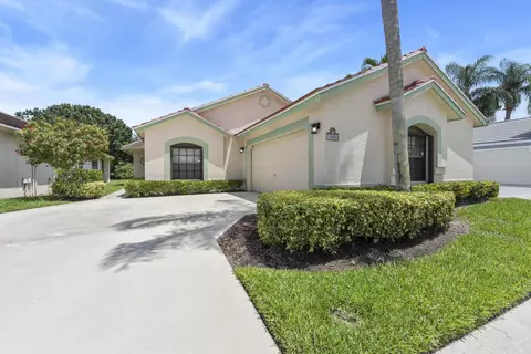 10430 Lexington Cir S, Boynton Beach, FL 33436