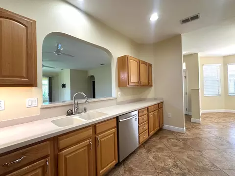 Kitchen - 8394 SW 82nd Loop, Ocala, FL 34481 photo 2 of 5