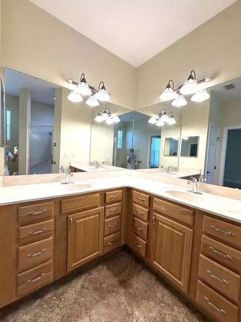 Bath - 8394 SW 82nd Loop, Ocala, FL 34481 photo 3 of 8