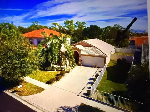 139 Preserve Dr, Royal Palm Beach, FL 33411