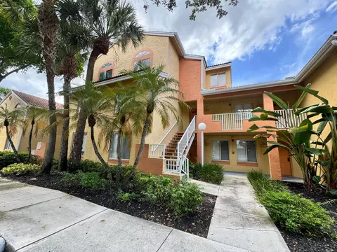 938 Coral Club Dr #938, Coral Springs, FL 33071