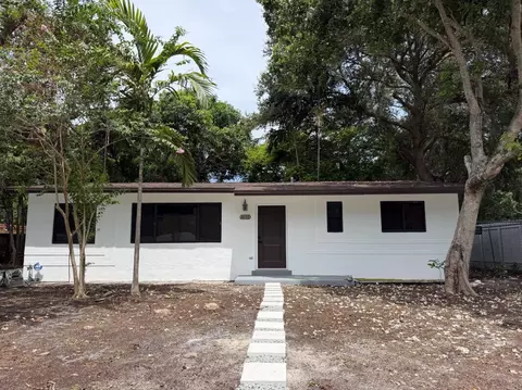 3611 SW 33rd Ave, West Park, FL 33023