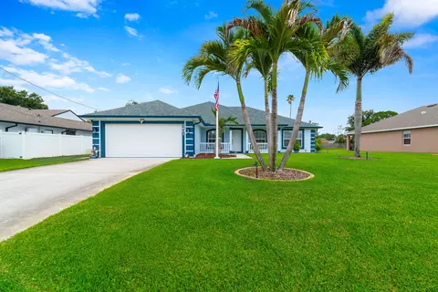 2601 SE Caladium Ave, Port Saint Lucie, FL 34952