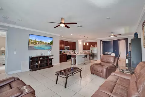 Living - 4147 Rosa Dr, Lighthouse Point, FL 33064 photo 1 of 2