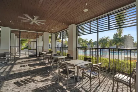 View/Area - 4147 Rosa Dr, Lighthouse Point, FL 33064 photo 4 of 4