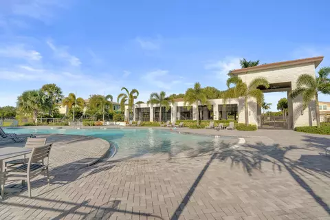 Exterior - 4147 Rosa Dr, Lighthouse Point, FL 33064 photo 10 of 11