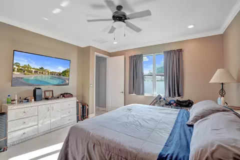 Bedroom - 4147 Rosa Dr, Lighthouse Point, FL 33064 photo 1 of 2