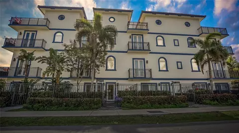 816 NE 7th St, Fort Lauderdale, FL 33304