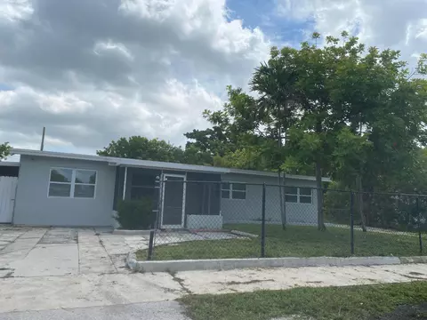 1751 Lauderdale Manor Dr, Fort Lauderdale, FL 33311