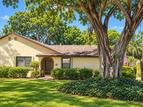 23349 Barlake Dr, Boca Raton, FL 33433