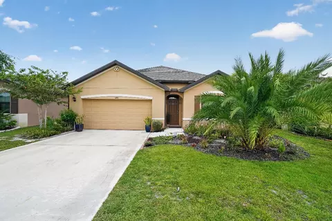 6282 NW Regent St, Port Saint Lucie, FL 34983