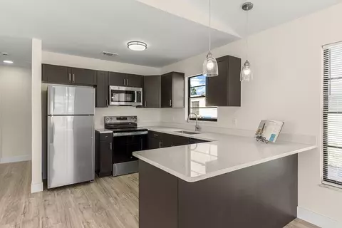 431 14th St SW, Vero Beach, FL 32962