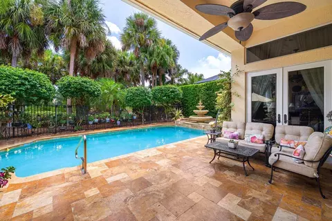 Exterior - 15968 Double Eagle Trl, Delray Beach, FL 33446 photo 3 of 9