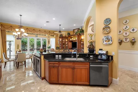 Kitchen - 15968 Double Eagle Trl, Delray Beach, FL 33446 photo 2 of 3