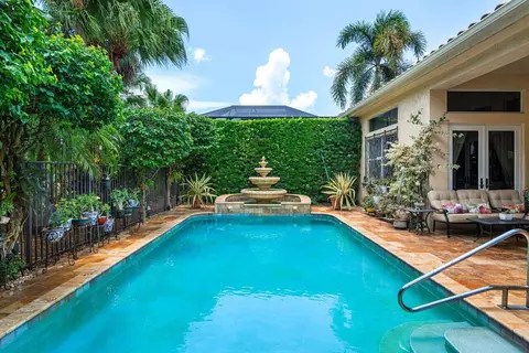 Exterior - 15968 Double Eagle Trl, Delray Beach, FL 33446 photo 4 of 9