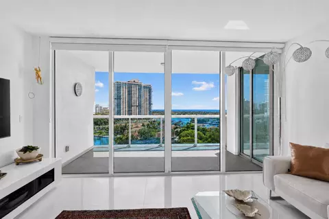 19400 Turnberry Way #921, Aventura, FL 33180