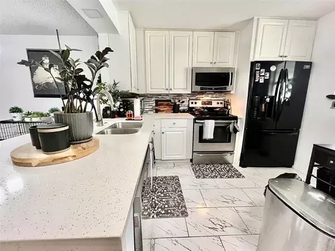 8301 Sands Point Blvd #306S, Tamarac, FL 33321