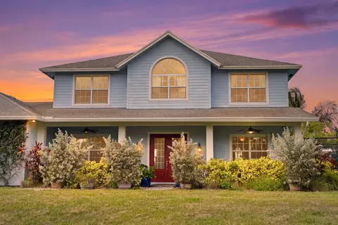 19925 Black Falcon Rd, Loxahatchee, FL 33470