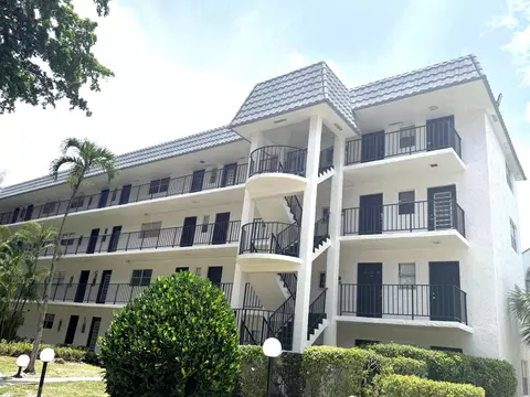 3360 Spanish Moss Ter #313, Lauderhill, FL 33319