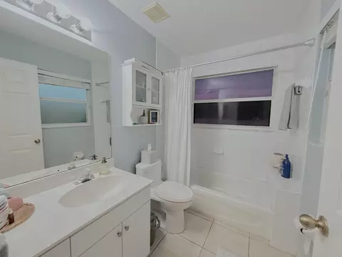 Bath - 2414 SW Regency Rd, Stuart, FL 34997 photo 2 of 4