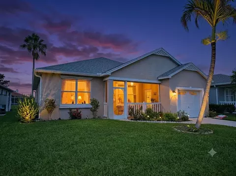 1023 NW Tuscany Dr, Port Saint Lucie, FL 34986
