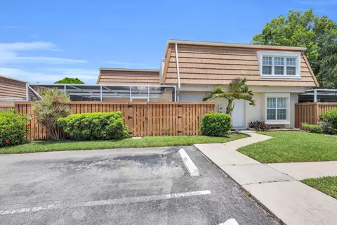 11557 Winchester Dr, Palm Beach Gardens, FL 33410