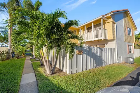 Exterior - 169 Seabreeze Cir, Jupiter, FL 33477 photo 2 of 5