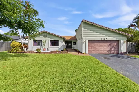 9437 NW 46th Ct, Sunrise, FL 33351