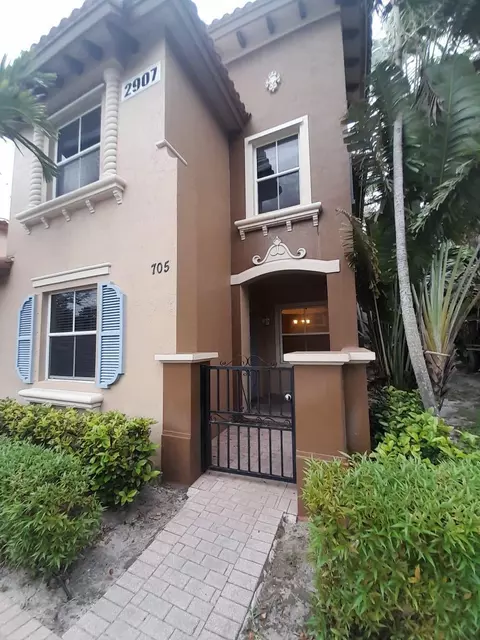 2907 Hope Valley St, Royal Palm Beach, FL 33411
