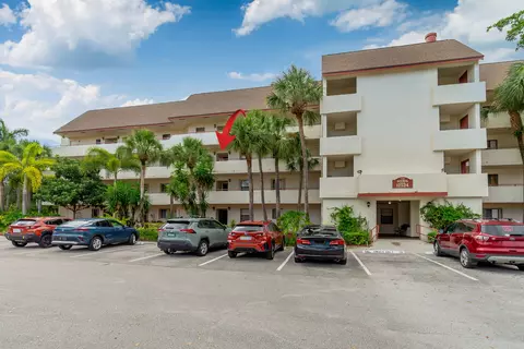 12524 Shoreline Dr #302, Wellington, FL 33414
