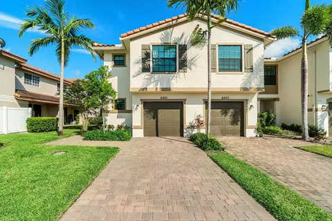 6001 Woods Edge Cir, Riviera Beach, FL 33410