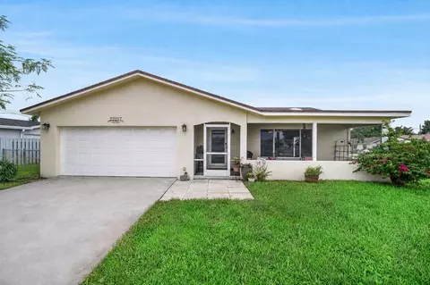 22217 SW 64th Ter, Boca Raton, FL 33428