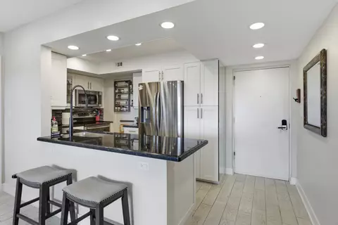 1000 River Reach Dr #516, Fort Lauderdale, FL 33315