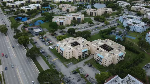 2830 Somerset Dr #104N, Lauderdale Lakes, FL 33311