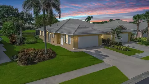 1276 NW Bentley Cir #B, Port Saint Lucie, FL 34986