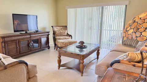 21338 Juego Cir #11G, Boca Raton, FL 33433