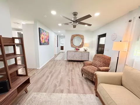 Living - 1728 SW 8th St, Okeechobee, FL 34974 photo 3 of 3