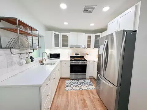 Kitchen - 1728 SW 8th St, Okeechobee, FL 34974 photo 2 of 5