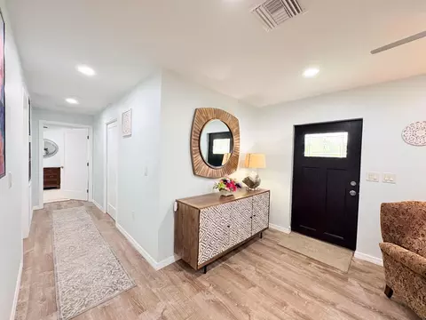 Entry Way - 1728 SW 8th St, Okeechobee, FL 34974 photo 1 of 2