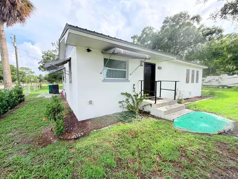Exterior - 1728 SW 8th St, Okeechobee, FL 34974 photo 9 of 10