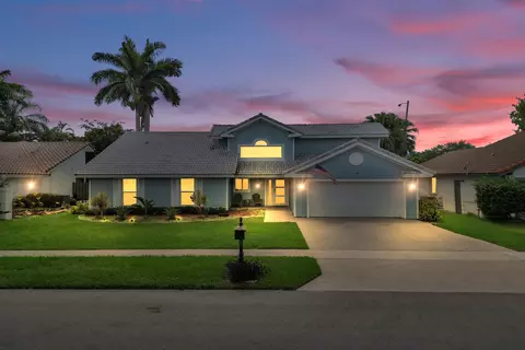 1711 W Oak Knoll Cir, Davie, FL 33324
