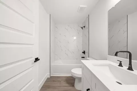 Bath - 5507 Sopera Dr, Sebring, FL 33872 photo 6 of 7