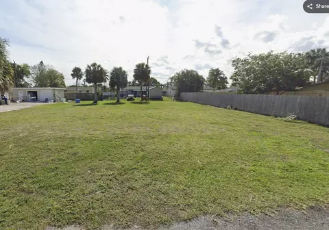 000 Uranus Ter, West Palm Beach, FL 33403