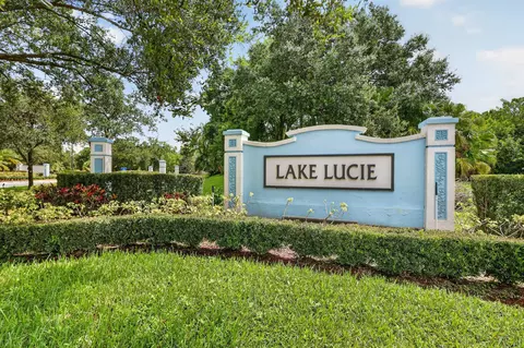 8295 Sandpine Cir, Port Saint Lucie, FL 34952