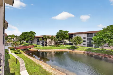 4975 E Sabal Palm Blvd #309, Tamarac, FL 33319