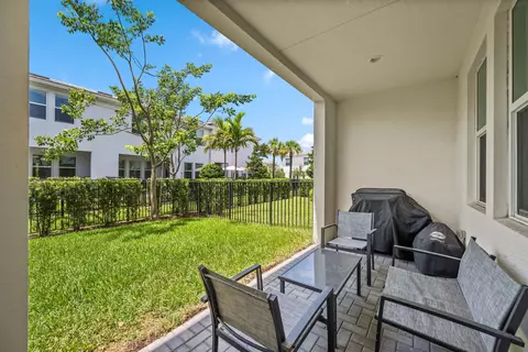 Exterior - 16412 Millenium Ct, The Acreage, FL 33470 photo 6 of 23